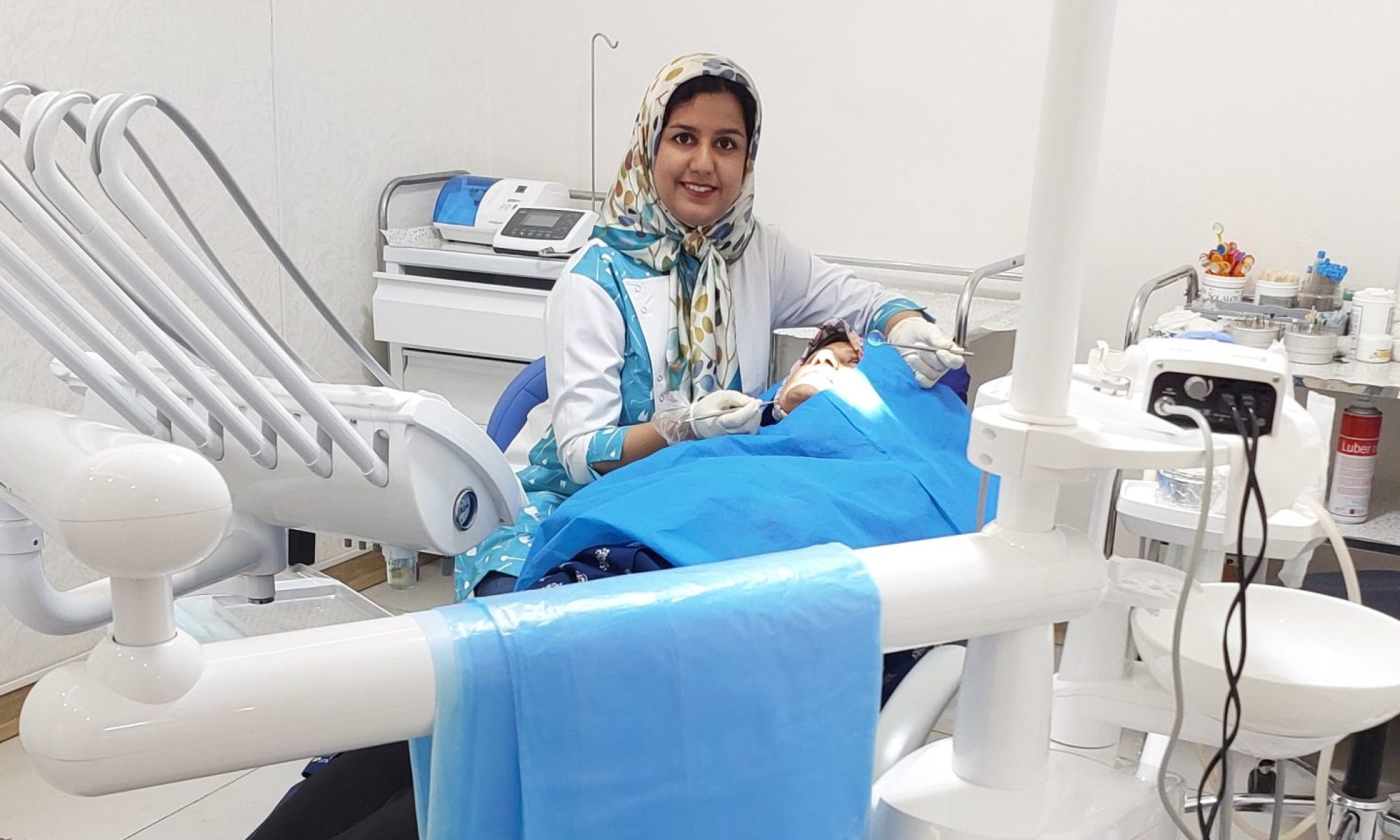 متخصص ایمپلنت قزوین